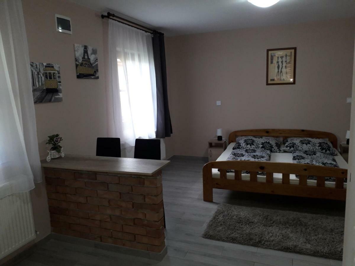 Aquatherma Apartman Sarospatak Bagian luar foto
